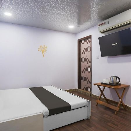 Hotel O Mykonos Guest House New Delhi Exterior photo